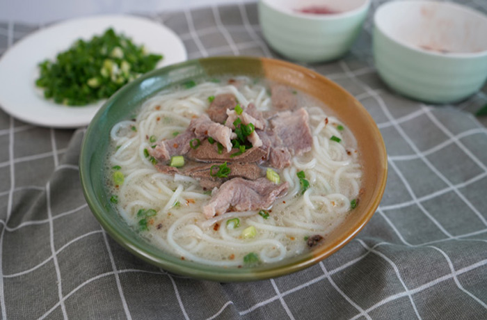 万泉镇原味汤粉王培训